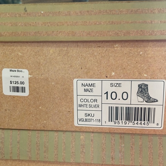 Maze Bootie - Picture 3 of 3